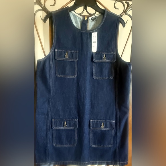NWT Utility inspired Classic Denim Women's  dress with pockets - Picture 4 of 4